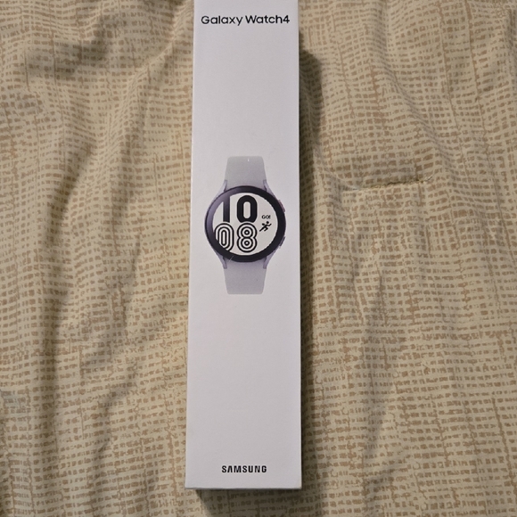 Samsung Galaxy Watch4 - White 44mm